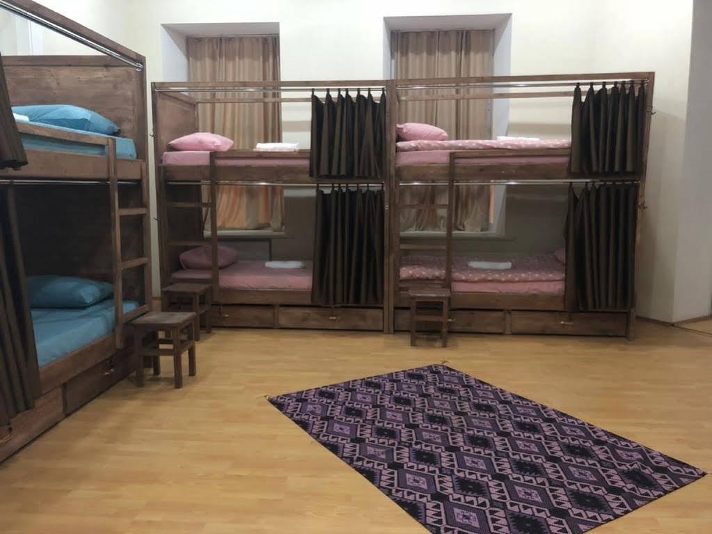 Capital Hostel Baku Eksteriør billede